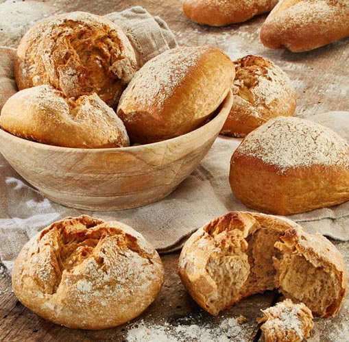 Roggenbrötchen gebacken mit Uniferm Back-Hefe und UNIFERM Backzutaten